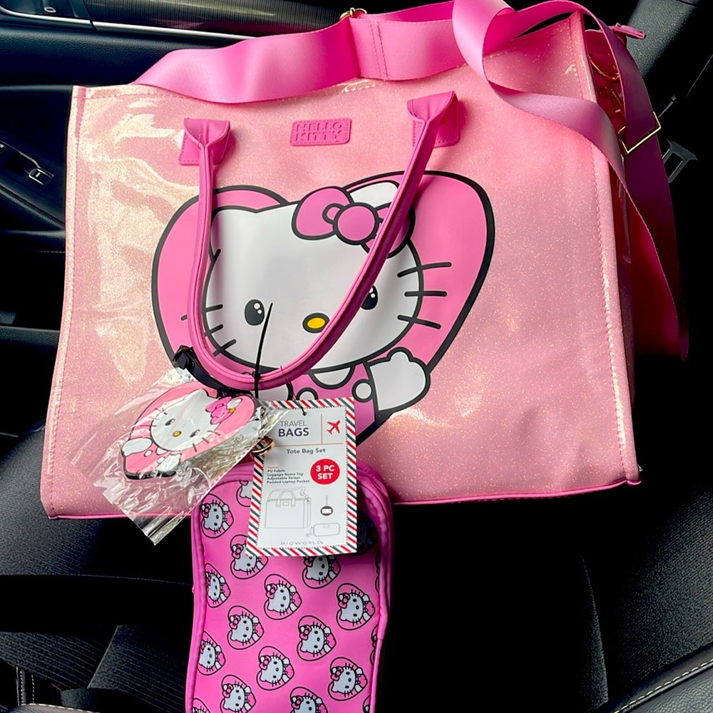 Brand new hello kitty traveling bag large 18x15x8